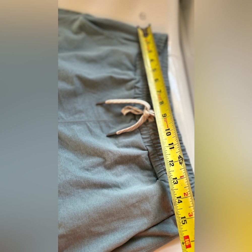 EUC Vuori performance joggers - Smoke Blue Heather - sz Med -  Athleisure - Picture 6 of 9